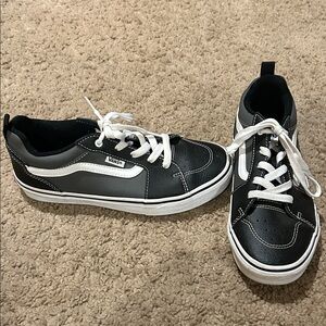 Vans Kids Sneakers in Black and White